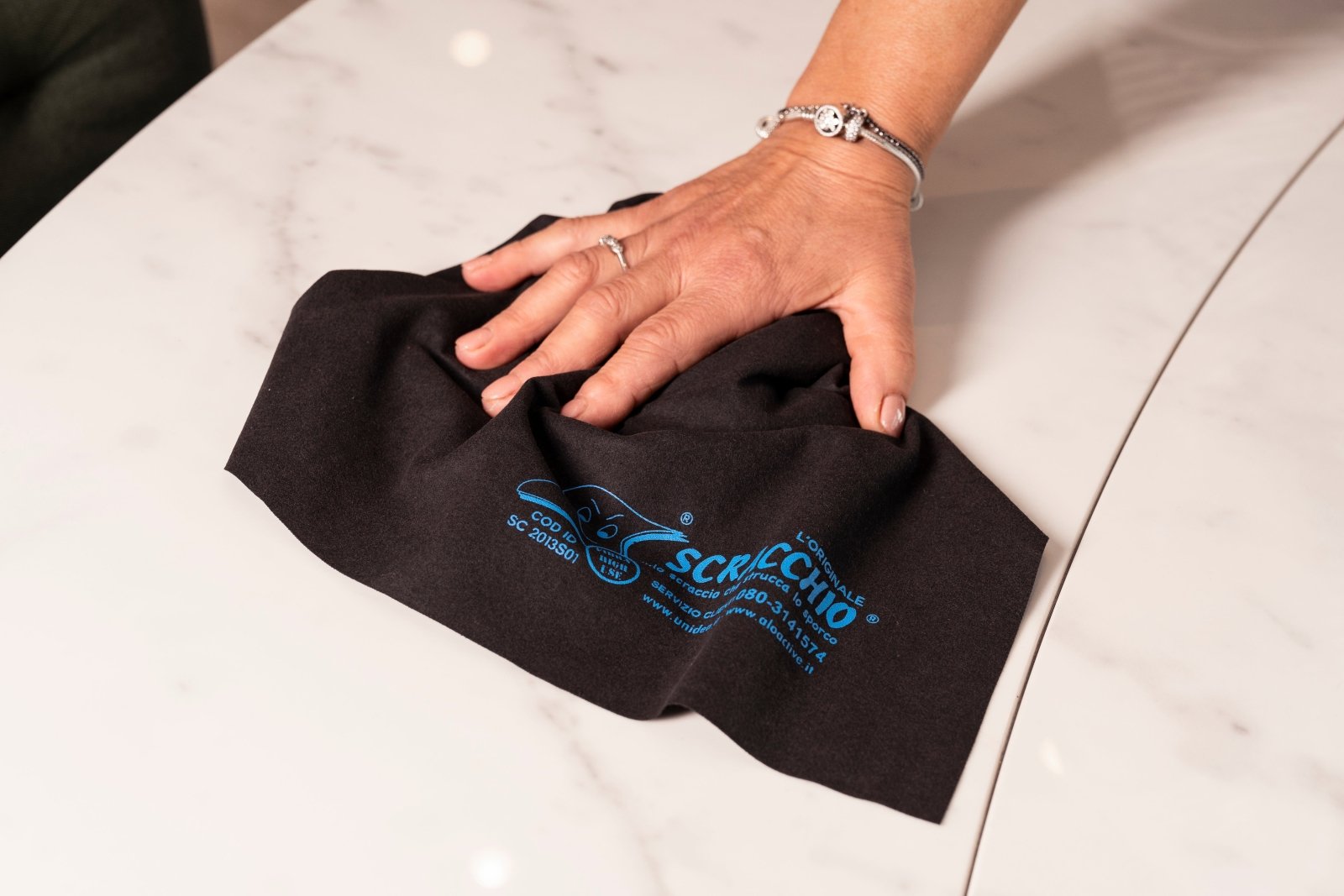 Panno Scracchio che pulisce qualsiasi superficie lavabile